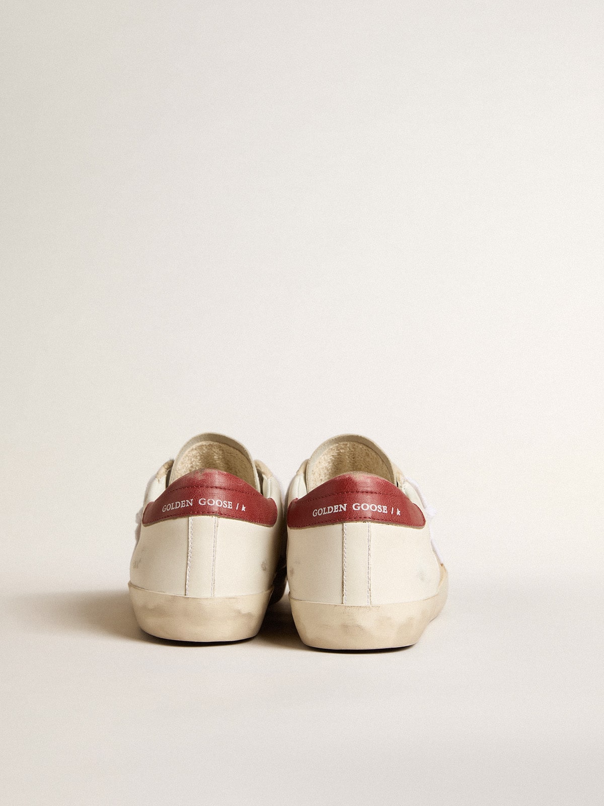 Golden Goose - Super-Star Uomo LTD in suede con stella laminata verde e talloncino rosso in 