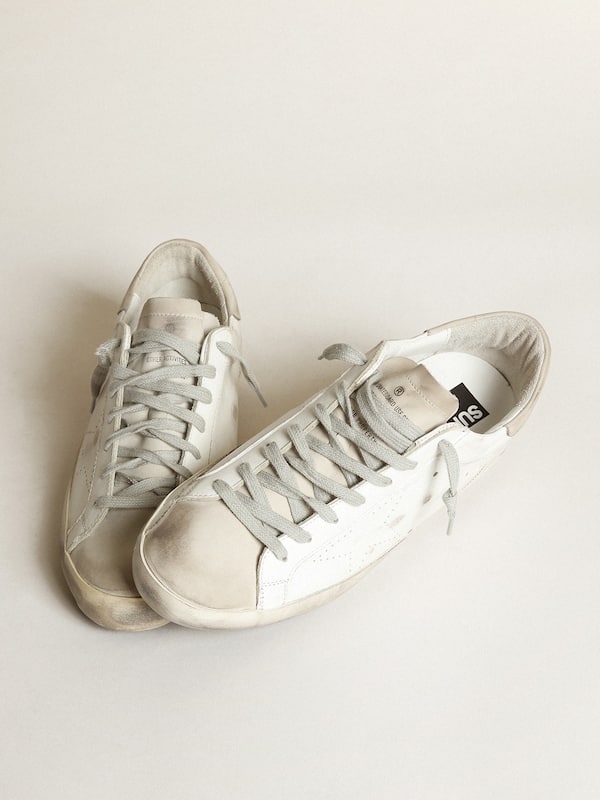 Golden Goose - Men's Super-Star with perforated star and ice-gray heel tab in 