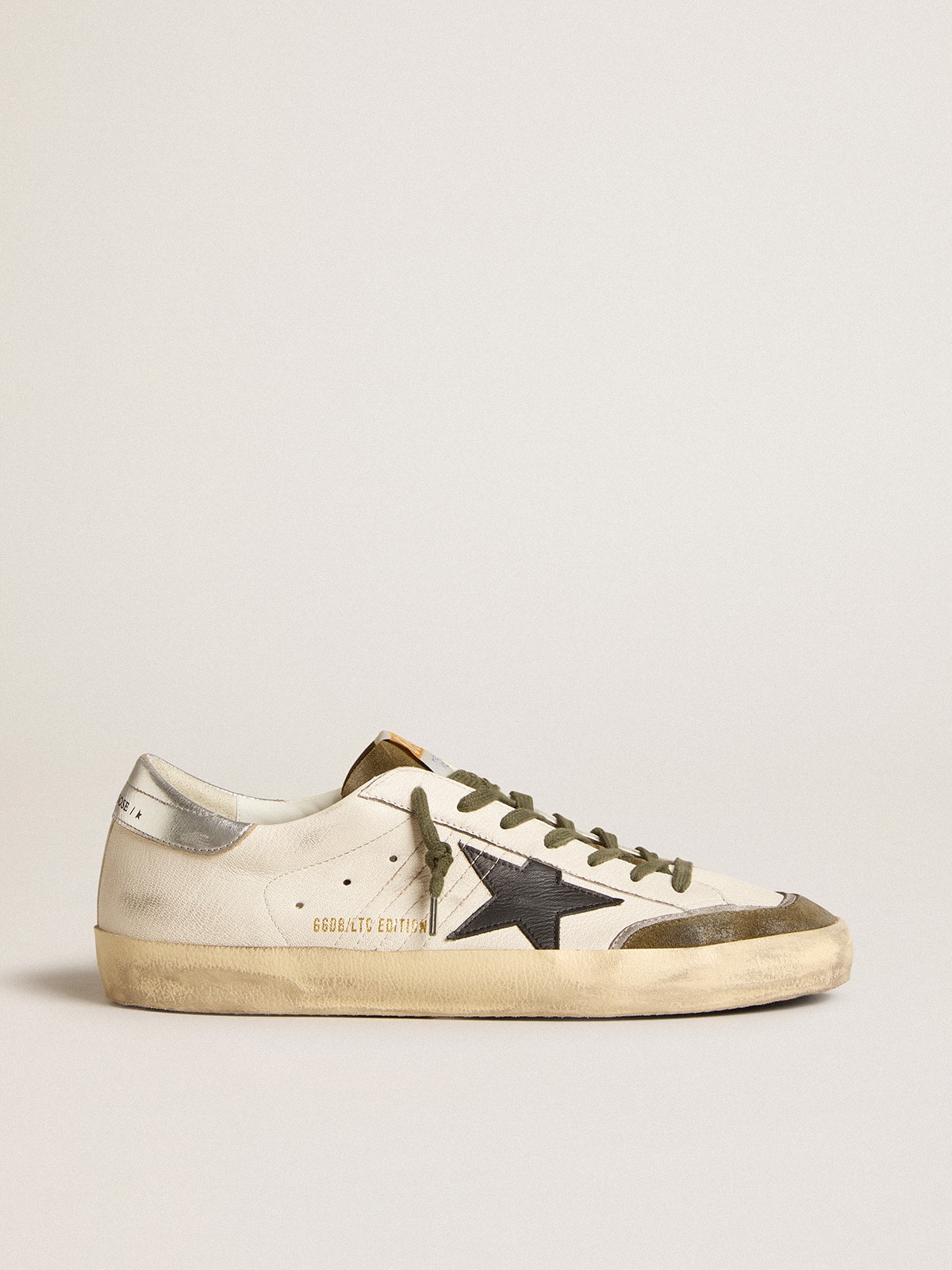 Golden Goose - Super-Star LTD de napa con estrella de piel negra y refuerzo del talón plateado in 