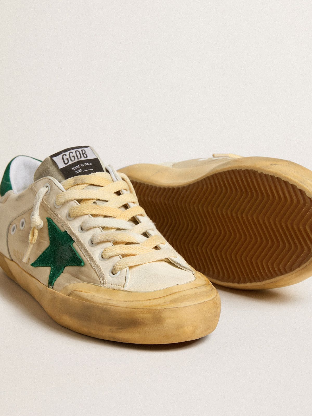Golden Goose - Super-Star Penstar pour homme en cuir nappa et nylon avec étoile et contrefort en cuir velours vert in 