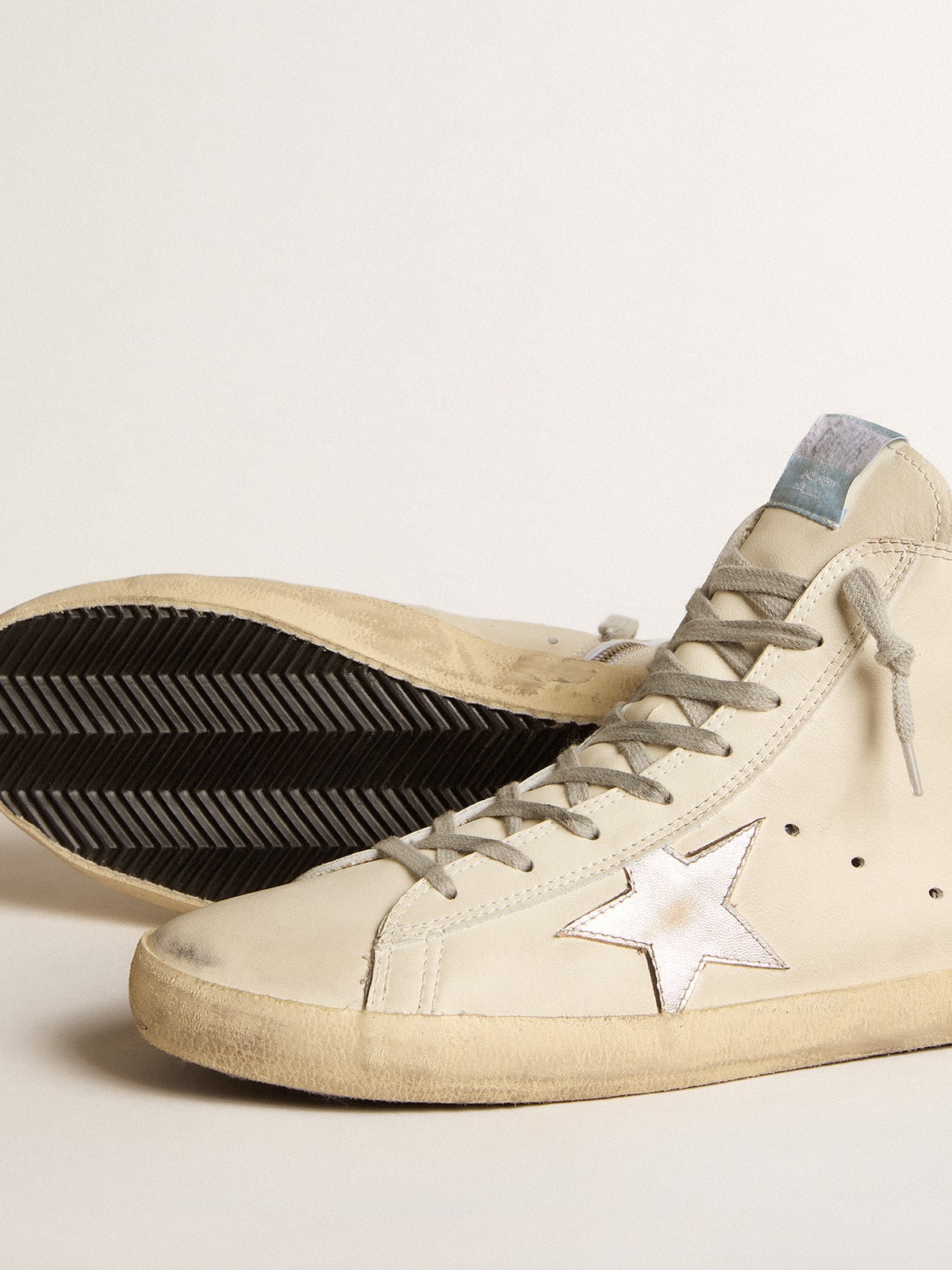 Golden Goose - Francy Penstar de piel blanca con estrella de piel laminada plateada in 