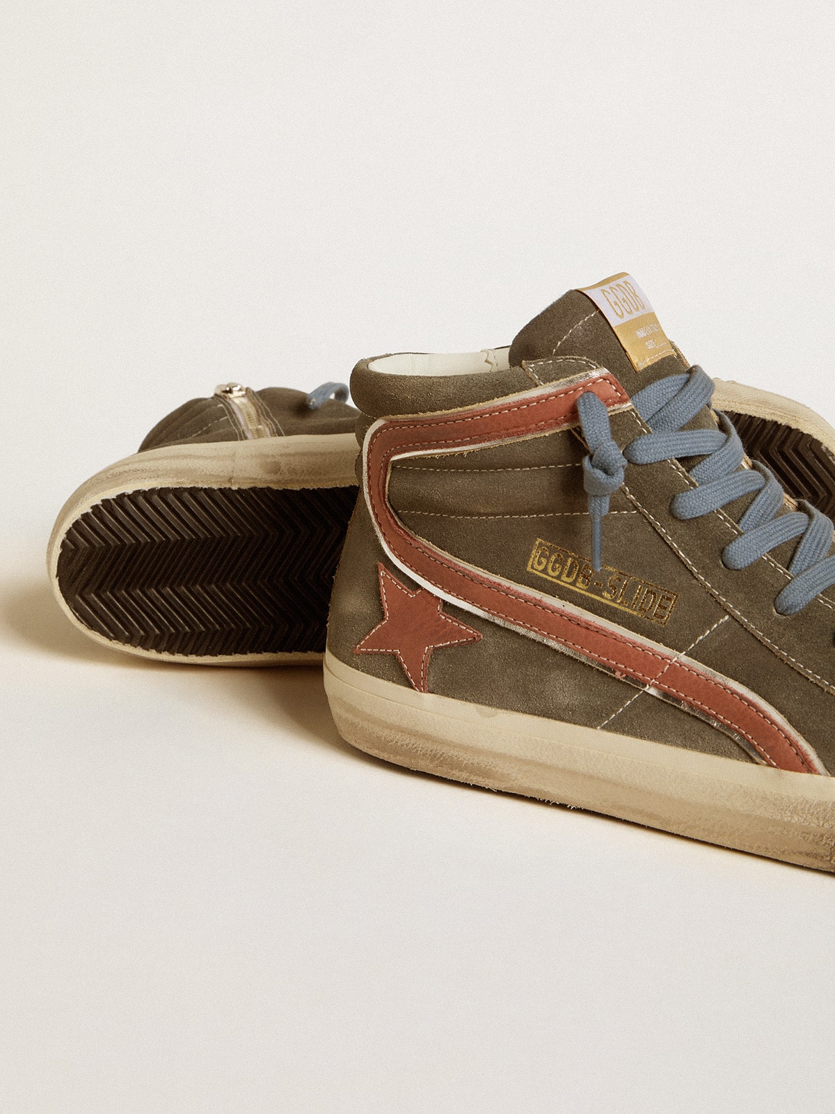 Golden Goose - Slide in gray suede with brown nubuck star and flash in 