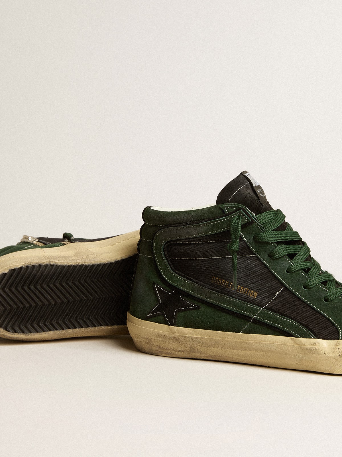 Golden Goose - Slide LTD de suede verde e lona preta com estrela e lista de suede in 