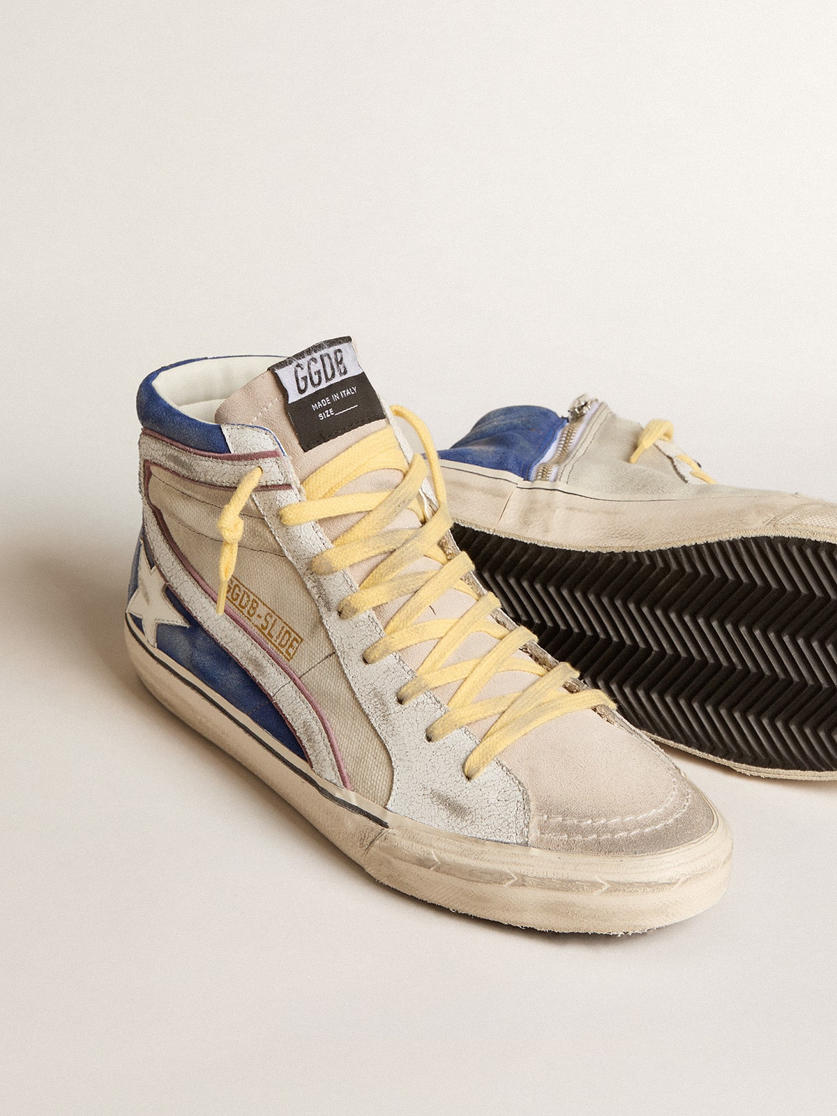 Golden Goose - Slide de lona cor pérola e suede azul com estrela e lista de couro branco in 