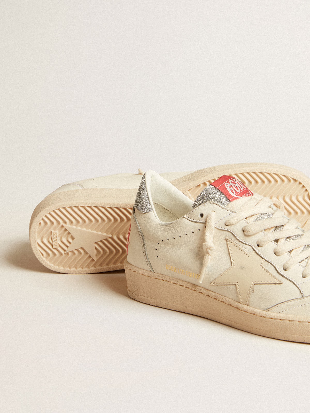 Golden ♦Ball Star ナッパレザー ホワイトスター Women's Ball Star in nappa with white star and glitter heel tab
