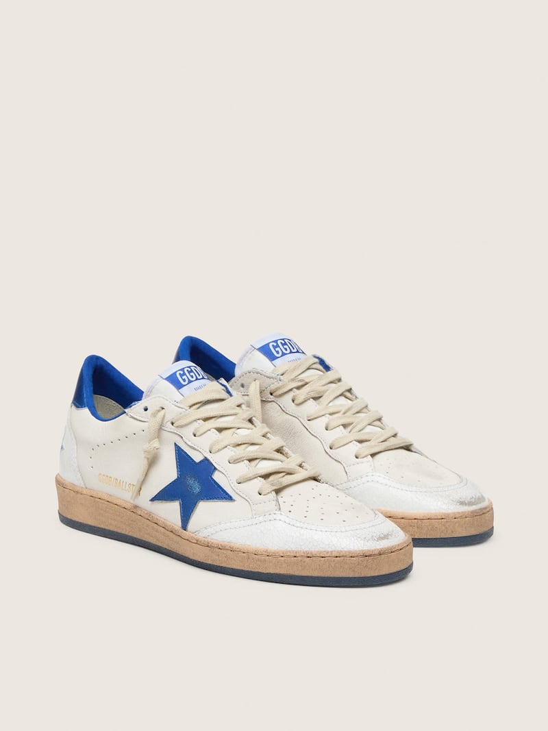 Golden Goose - Men's Ball Star Wishes in white nappa leather with a bright blue star and heel tab in 