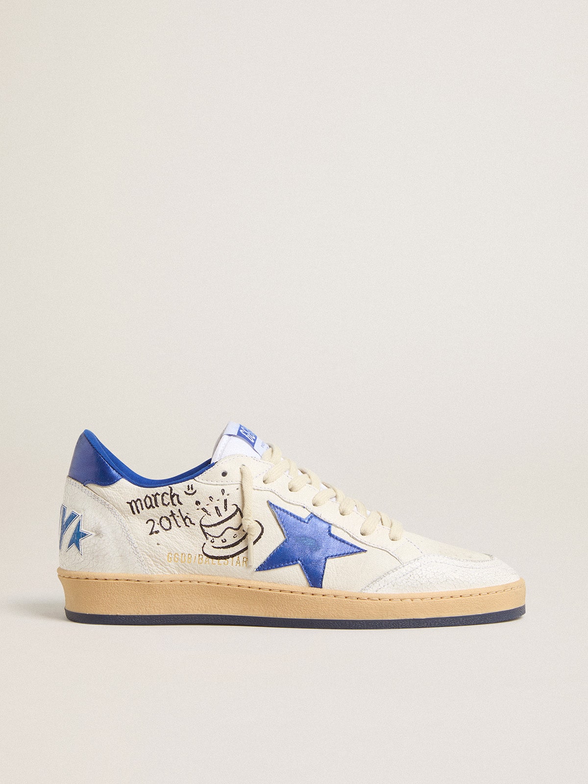 Golden Goose - Ball Star Wishes pour homme en cuir nappa blanc avec étoile et contrefort bleuet in 