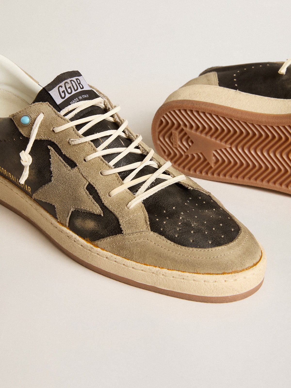 Golden Goose - Ball Star marrones con estrella y refuerzo del talón de ante gris paloma in 