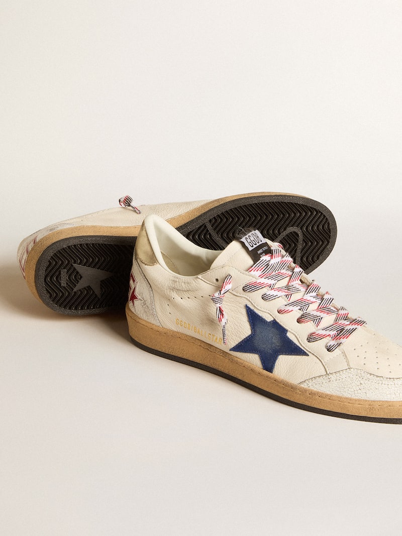 Golden Goose - Ball Star Uomo in nappa con stella in suede blu e talloncino in pelle platino in 