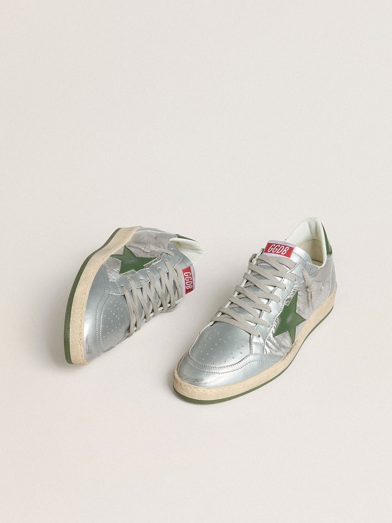 Golden Goose - Ball Star Uomo in nylon argento con stella e talloncino in pelle verde in 