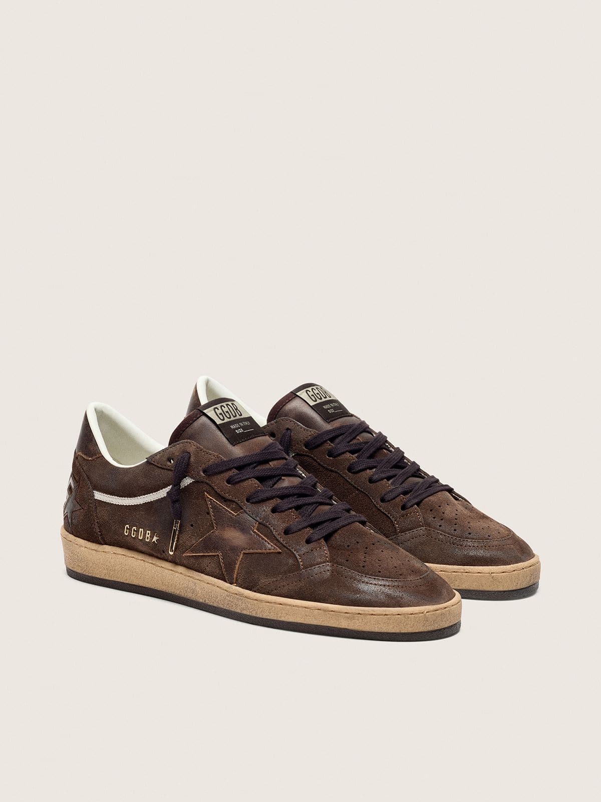 Golden Goose - Ball Star Masculino de suede marrom com estrela e tal&atilde;o de couro marrom in 