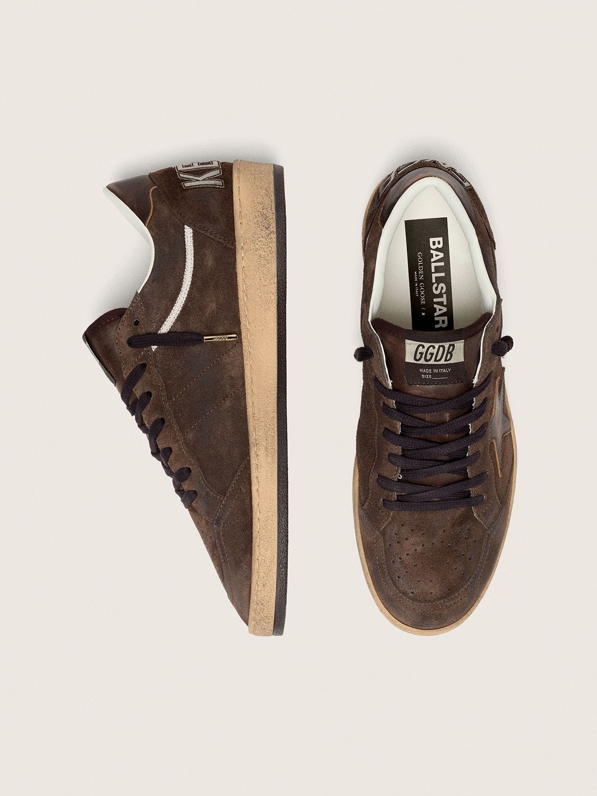 Golden Goose - Ball Star Masculino de suede marrom com estrela e tal&atilde;o de couro marrom in 