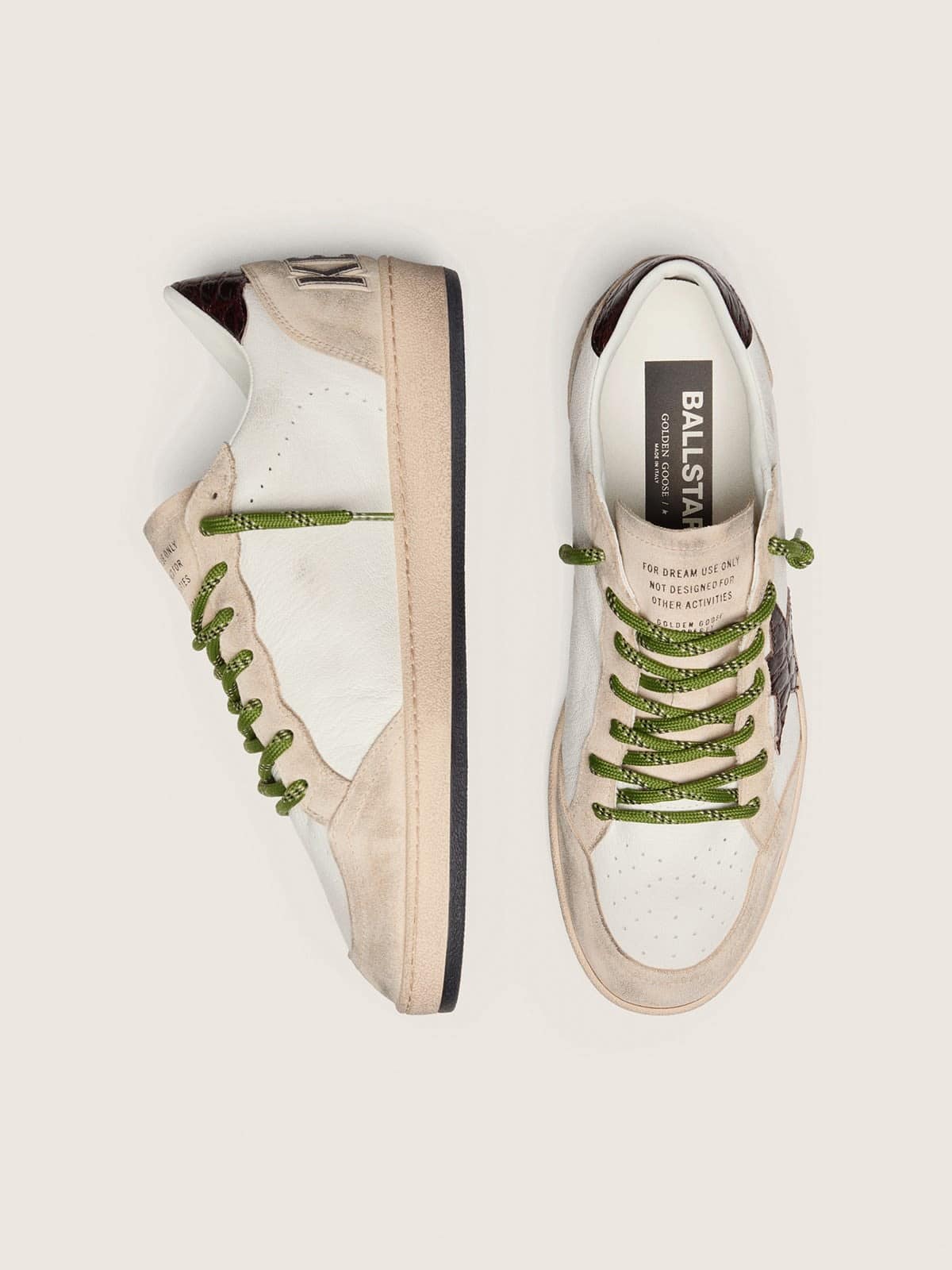 Golden Goose - Ball Star masculino de couro branco com estrela bord&ocirc; efeito crocodilo in 