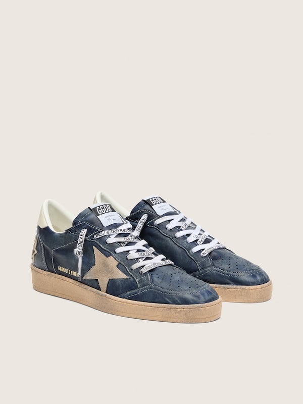 Men&rsquo;s Ball Star LTD in dark blue leather with beige suede star