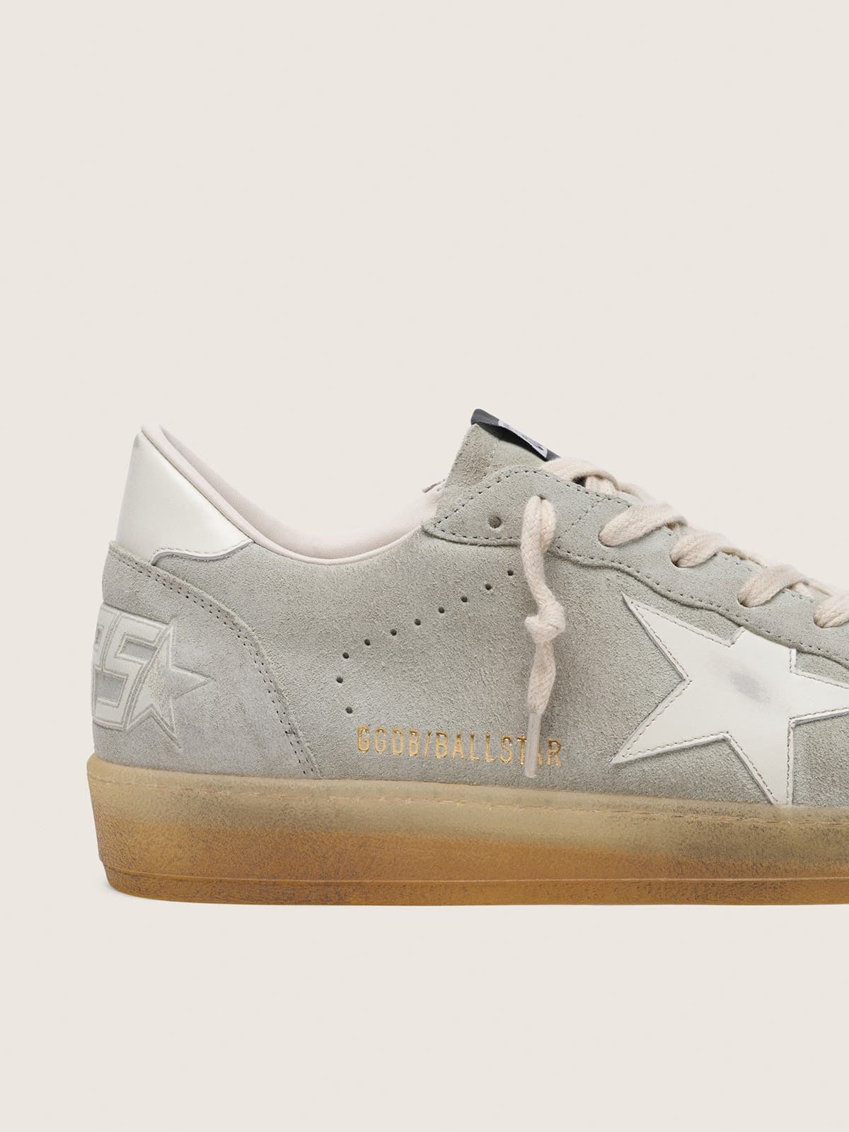 Golden Goose - Ball Star masculino de suede cinza-claro com estrela de couro branco in 