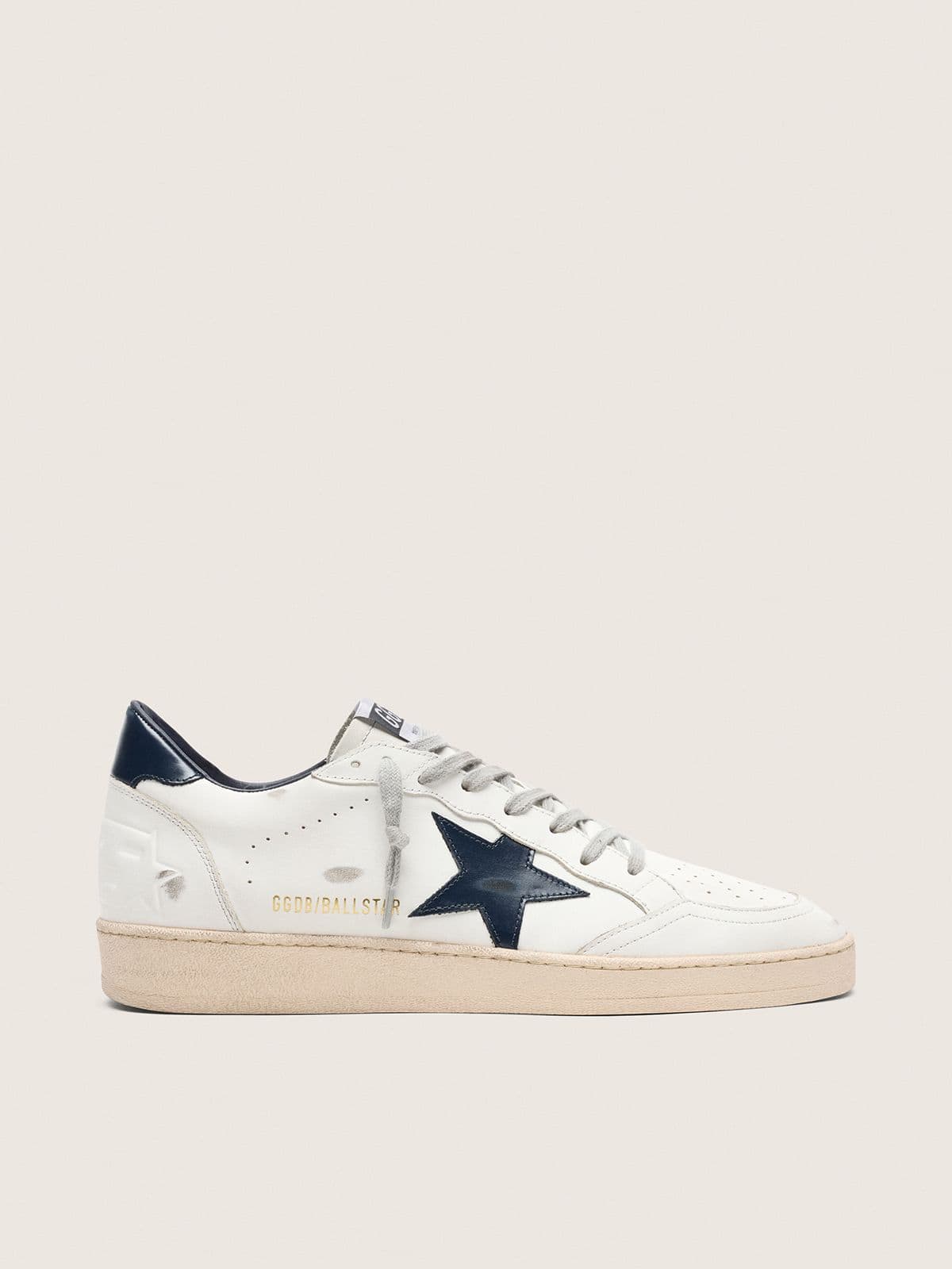 Golden Goose Men&rsquo;s Ball Star in white leather with dark blue star Ball Star white man