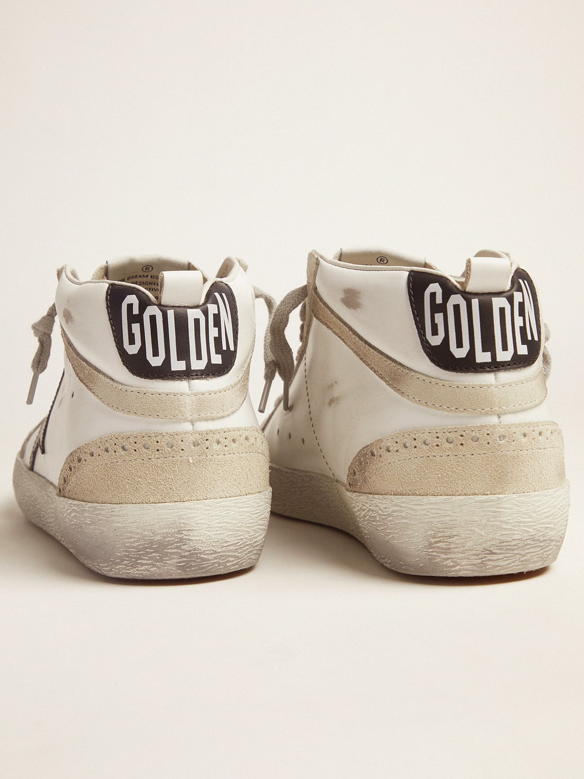 Golden Goose - Men's Mid Star white with black star in 