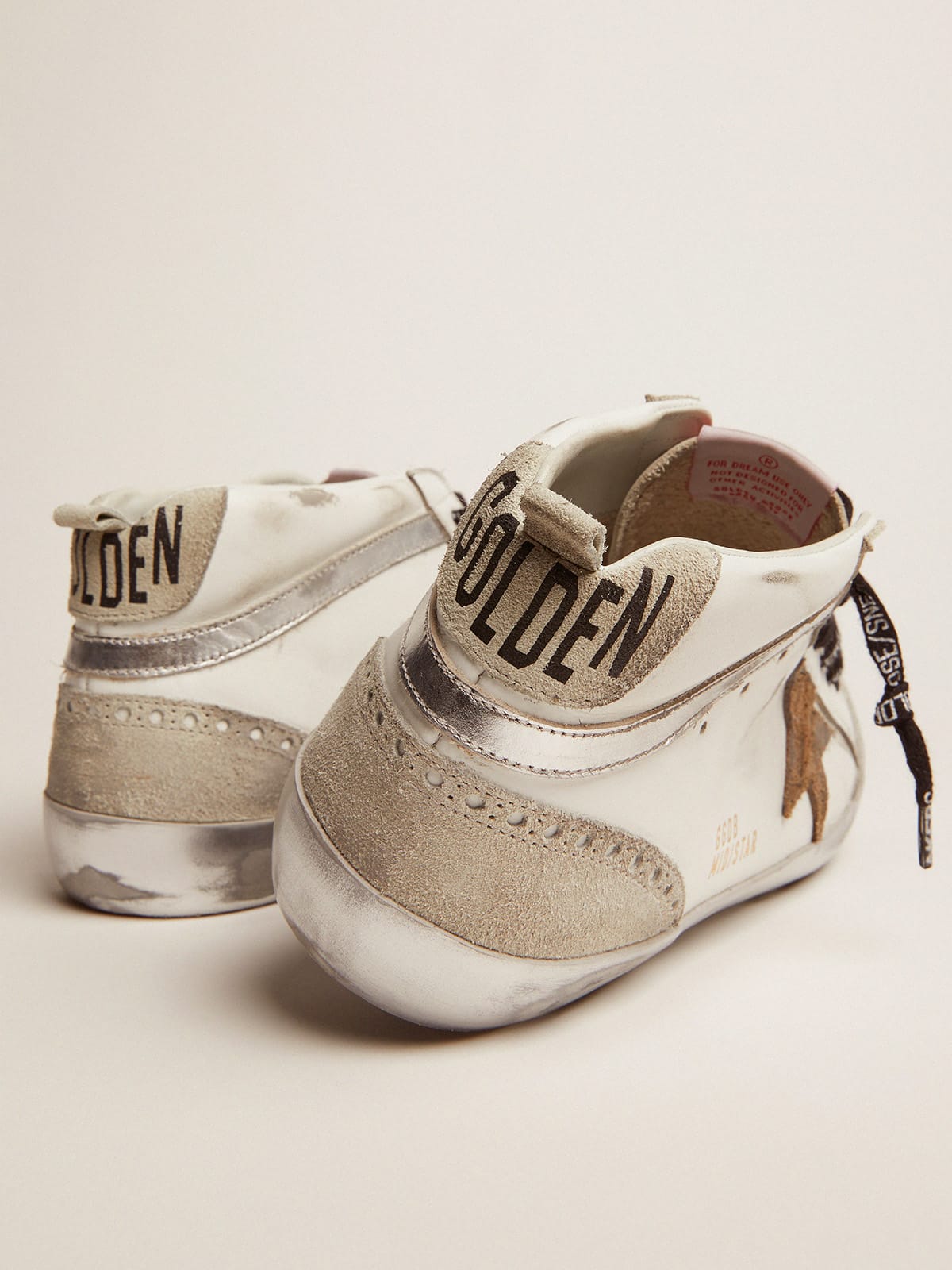 Golden Goose - Mid Star mit Raulederstern mit Leo-Dessin und silberfarbenem Komma   in 