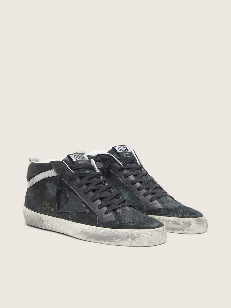 Golden Goose - Herren Mid Star aus Nubuk mit schwarzem Lederstern und silbernem Komma in 