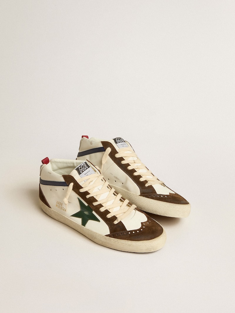 Golden Goose - Mid Star mit gr&uuml;nem Lederstern und blauem Lederkomma in 