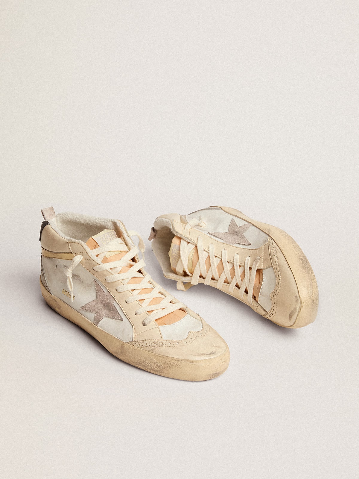 Golden Goose - Men's Mid Star with light gray suede star and gold flash in 