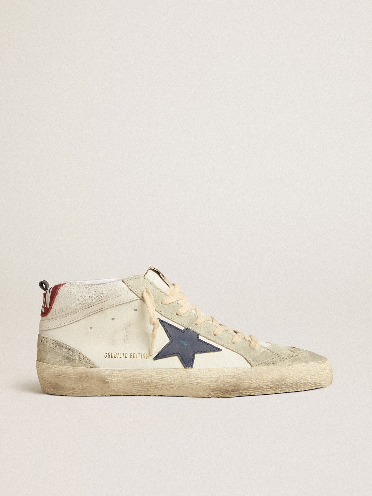 Golden Goose - Mid Star LTD avec étoile en cuir bleu et virgule en cuir nappa blanc in 