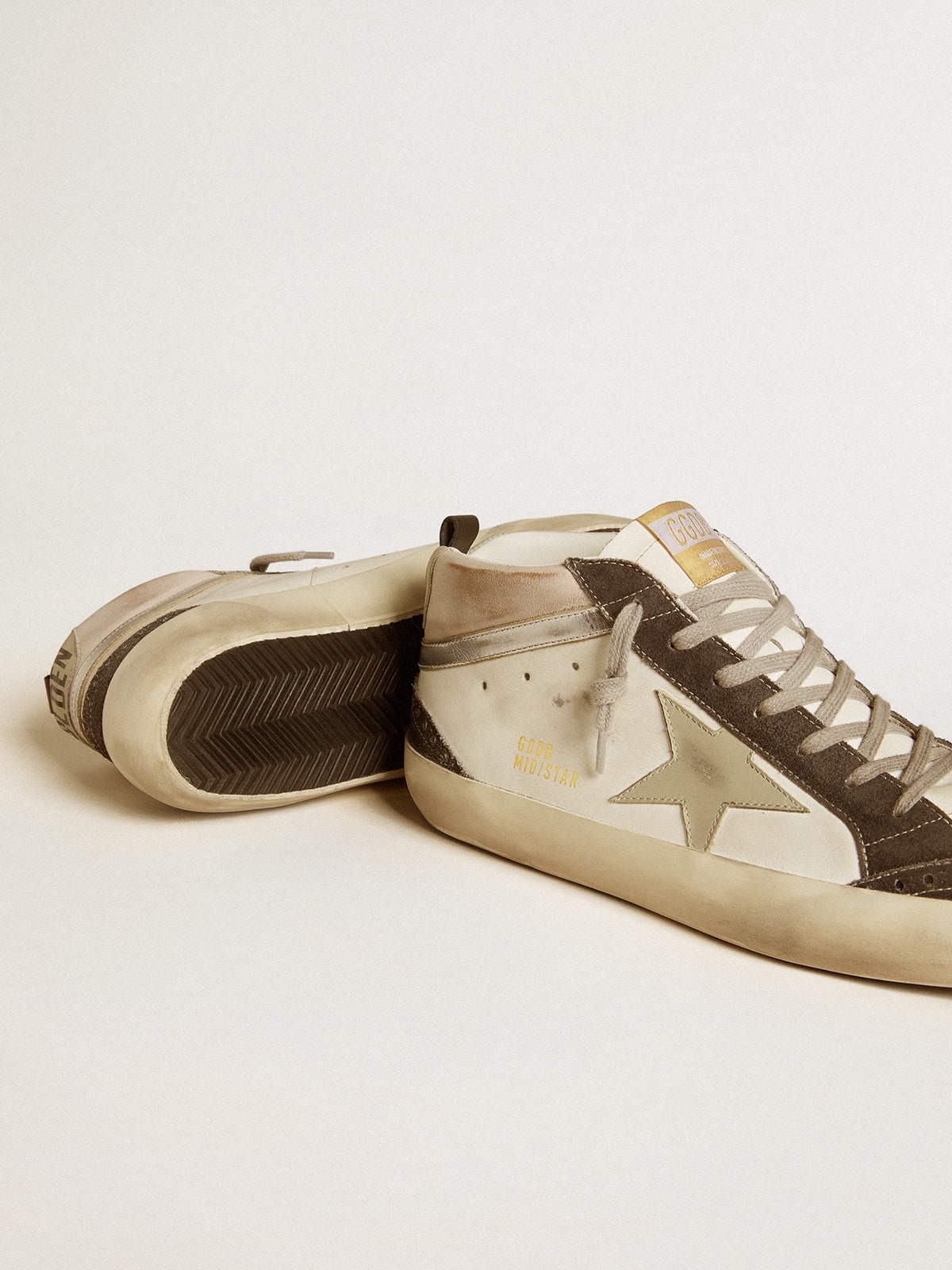 Golden Goose - Mid Star with gray leather star and metallic silver leather flash in 