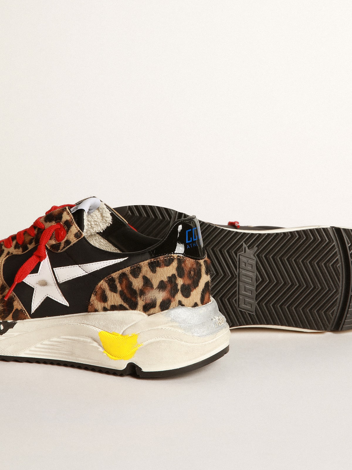 Golden Goose - Running Sole sneakers in leopard-print pony skin with red laces in 