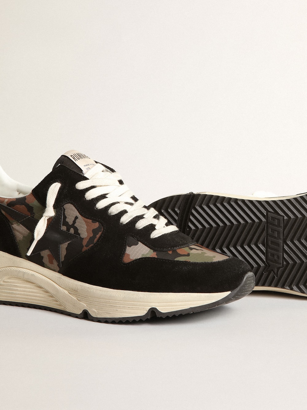 Golden Goose - Running Sole Uomo in nylon ripstop con stampa camouflage  in 