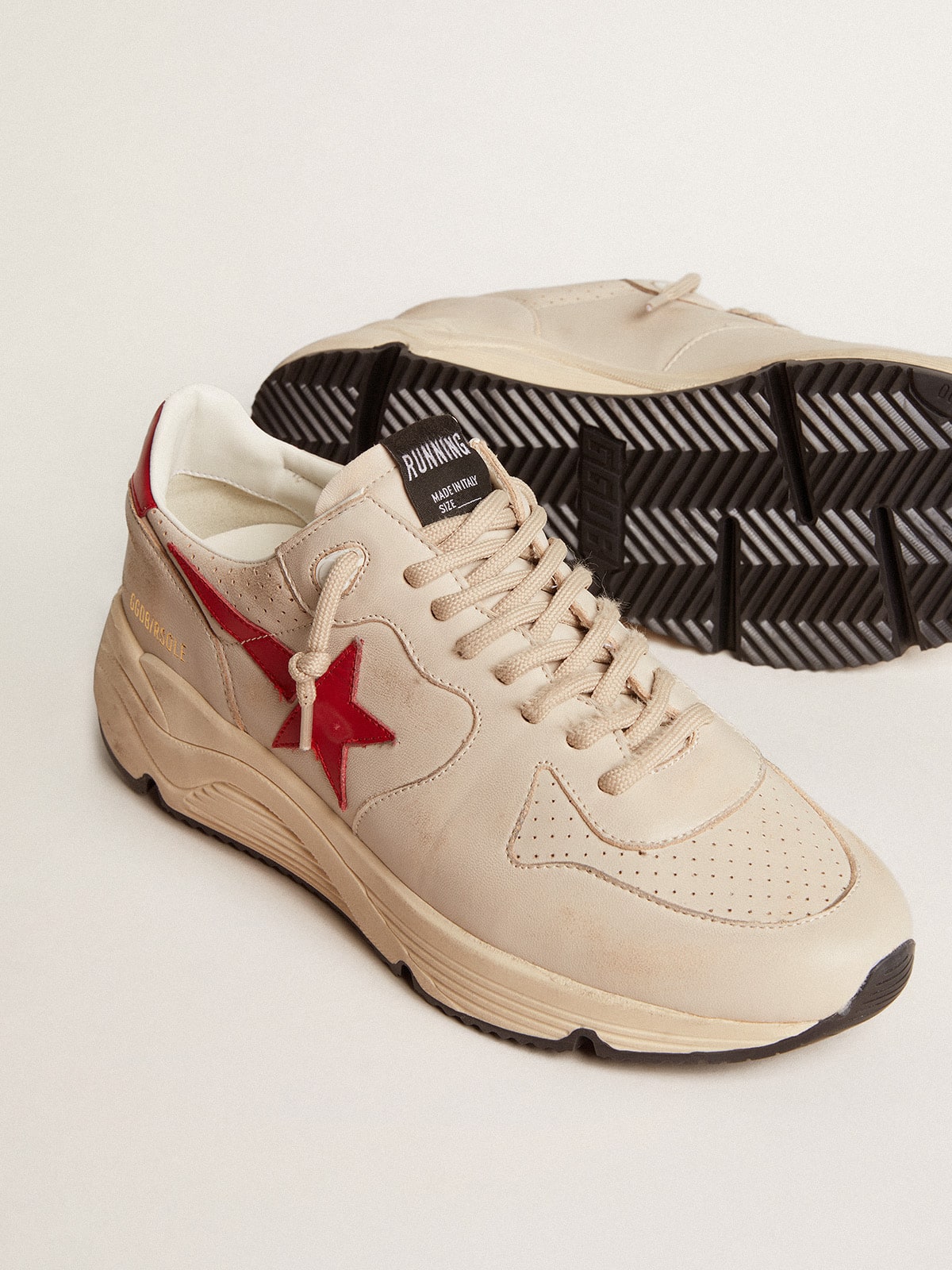 Men s Running Sole in gray nappa leather with red nappa leather star and heel tab Golden Goose