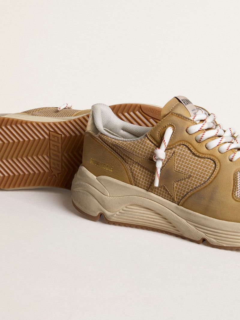 Golden Goose - Running Sole en cuir nubuck beige avec &eacute;toile en cuir beige in 