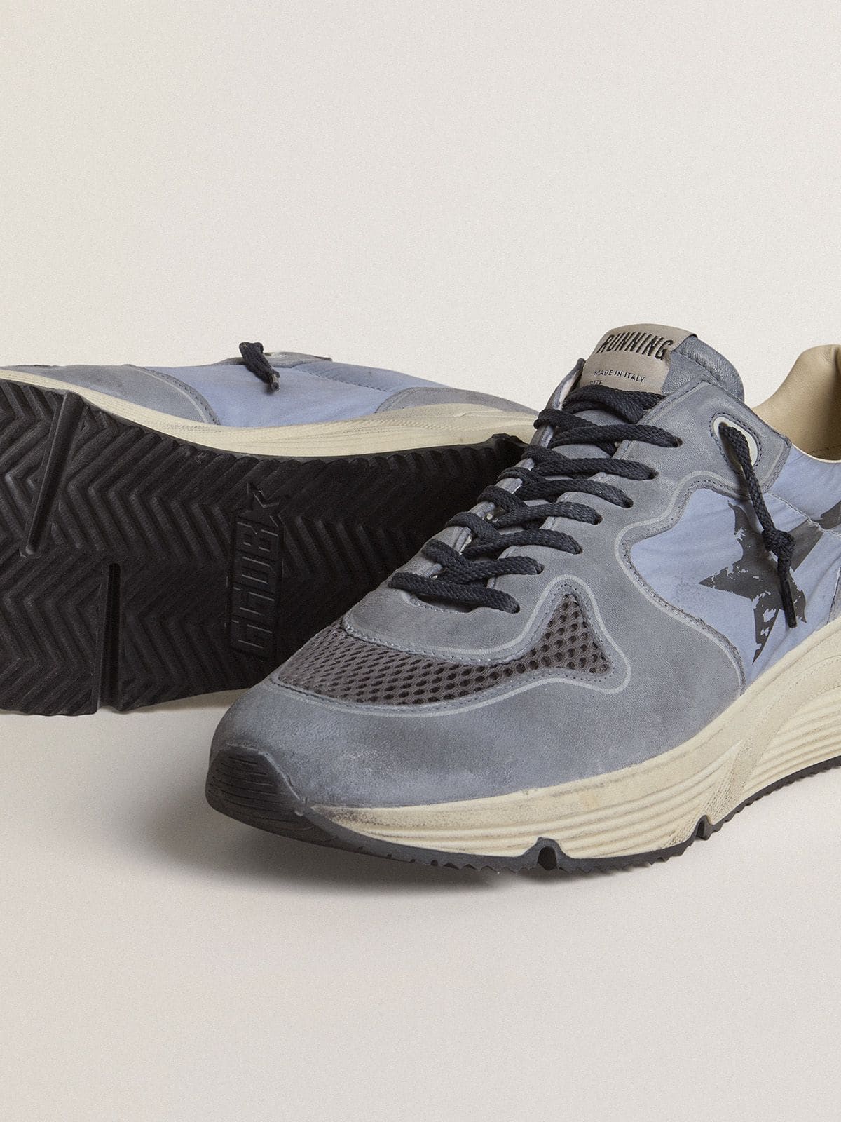 Golden Goose - Running Sole de hombre de nailon y nobuk celeste con estrella negra in 
