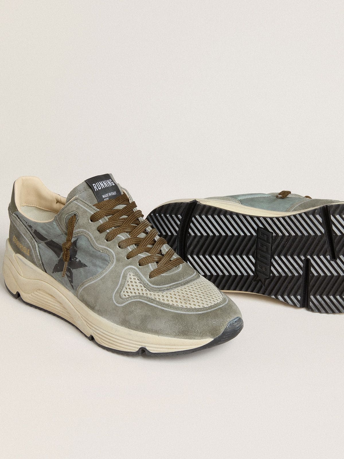 Men's Running Sole in light blue nylon with black star and