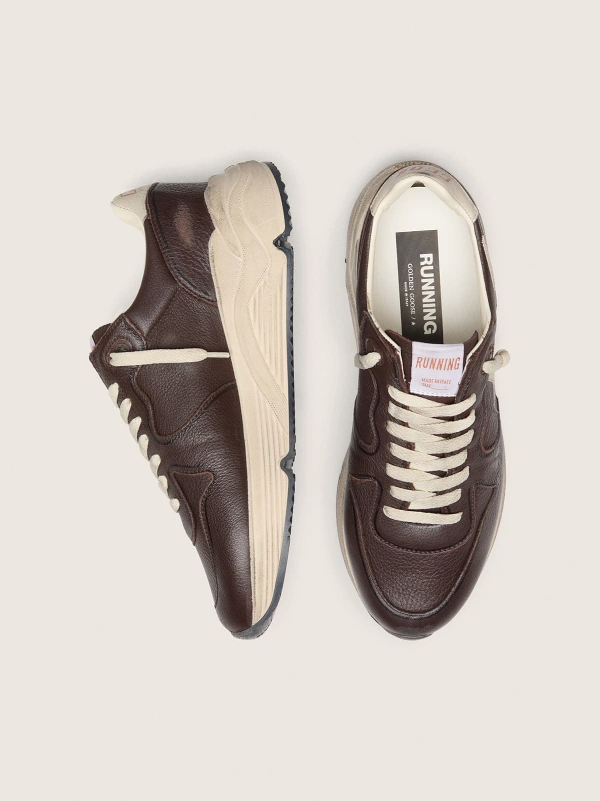 Running Sole de hombre de piel marr&oacute;n con estrella crema