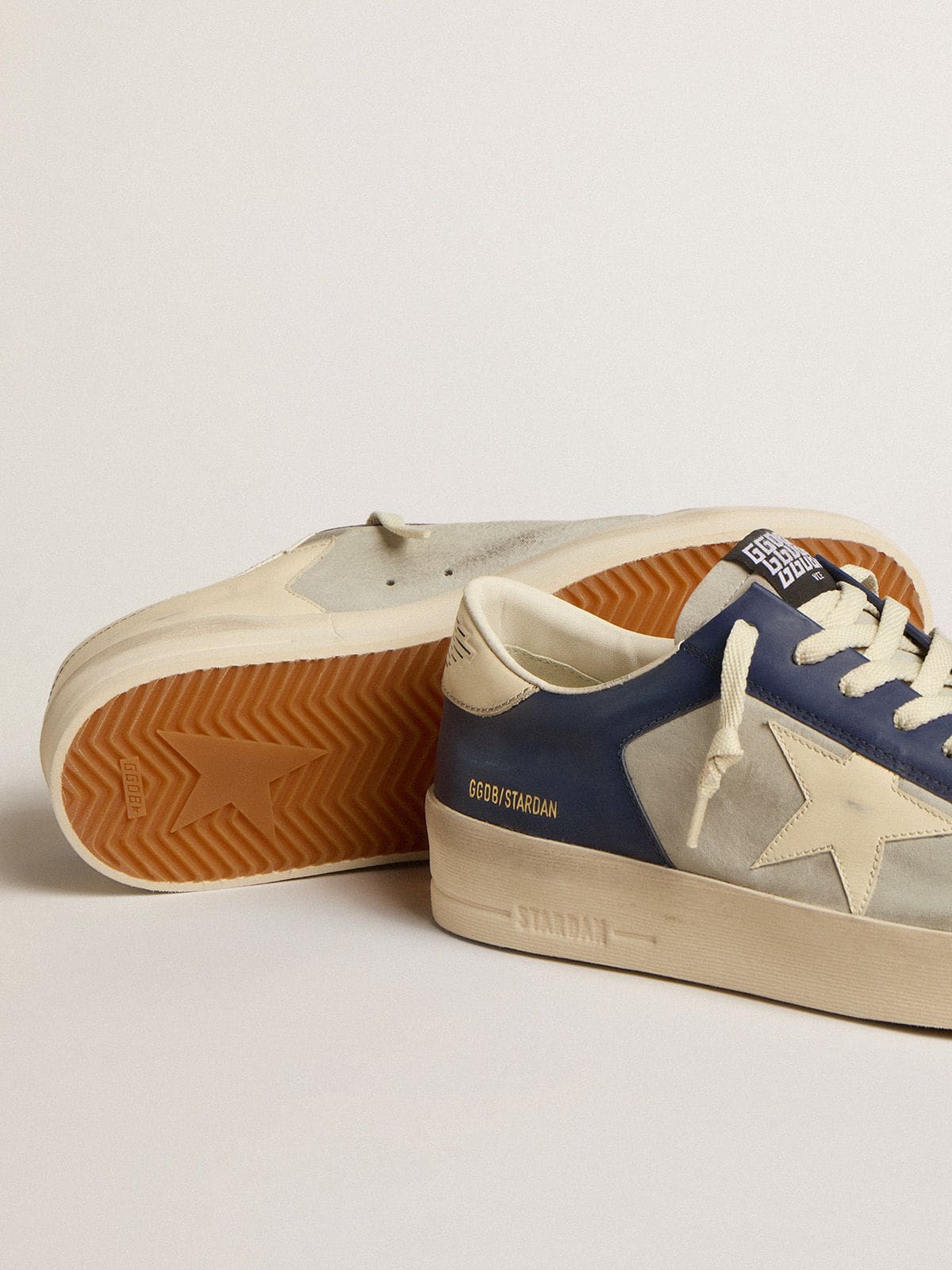 Golden Goose - Men’s Stardan in grey and blue leather with cream-colored star and heel tab in 