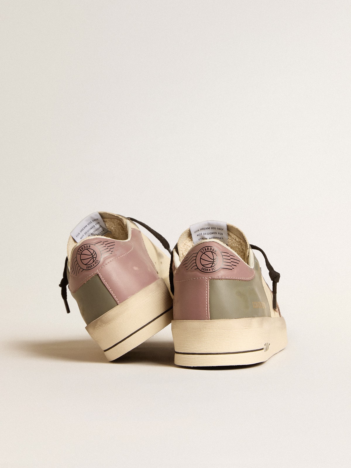 Golden Goose - Stardan homme LTD en cuir gris avec étoile et contrefort en cuir rose in 