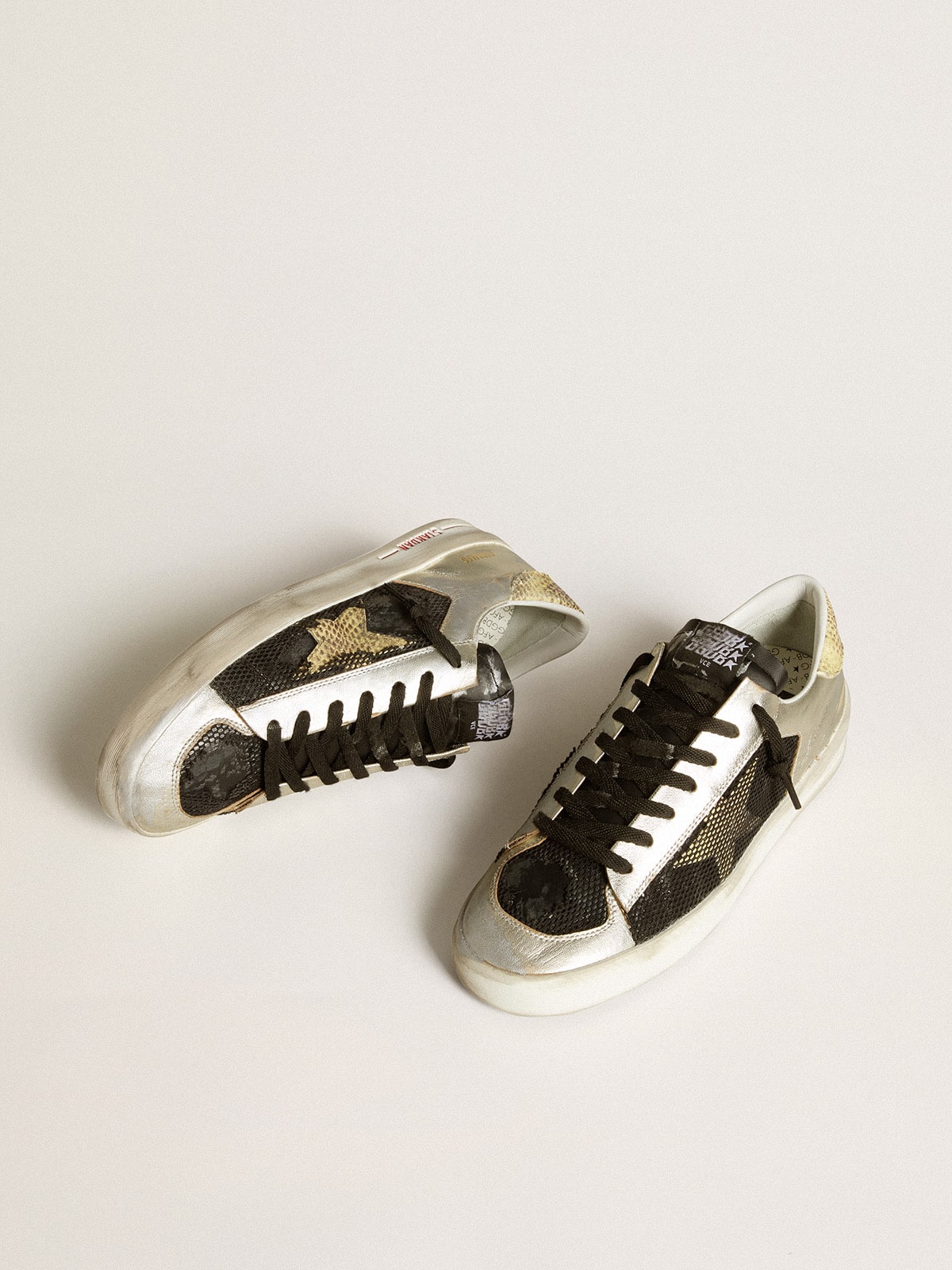 Golden Goose - Stardan LAB aus silberfarbenem Leder und Mesh mit Stern und Fersenpartie in Gold in 