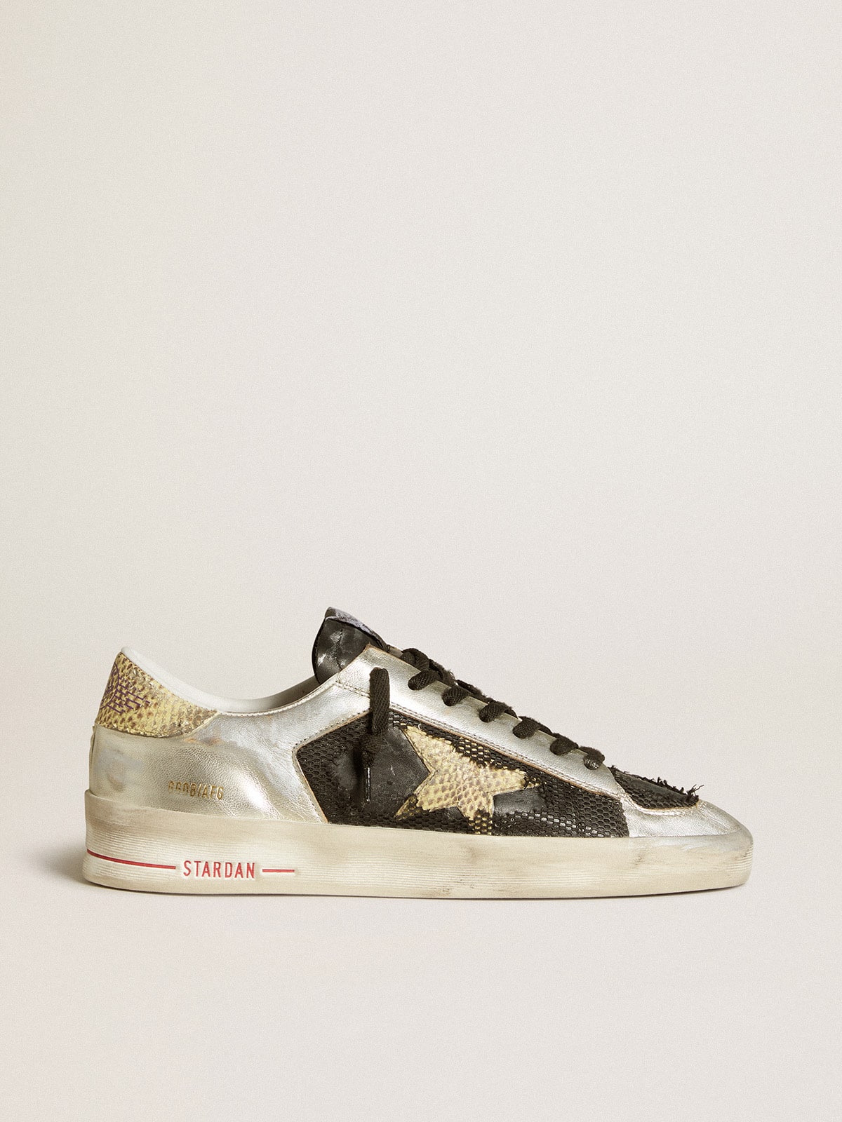 Golden Goose - Stardan LAB de piel plateada y malla con estrella y refuerzo del talón dorado in 