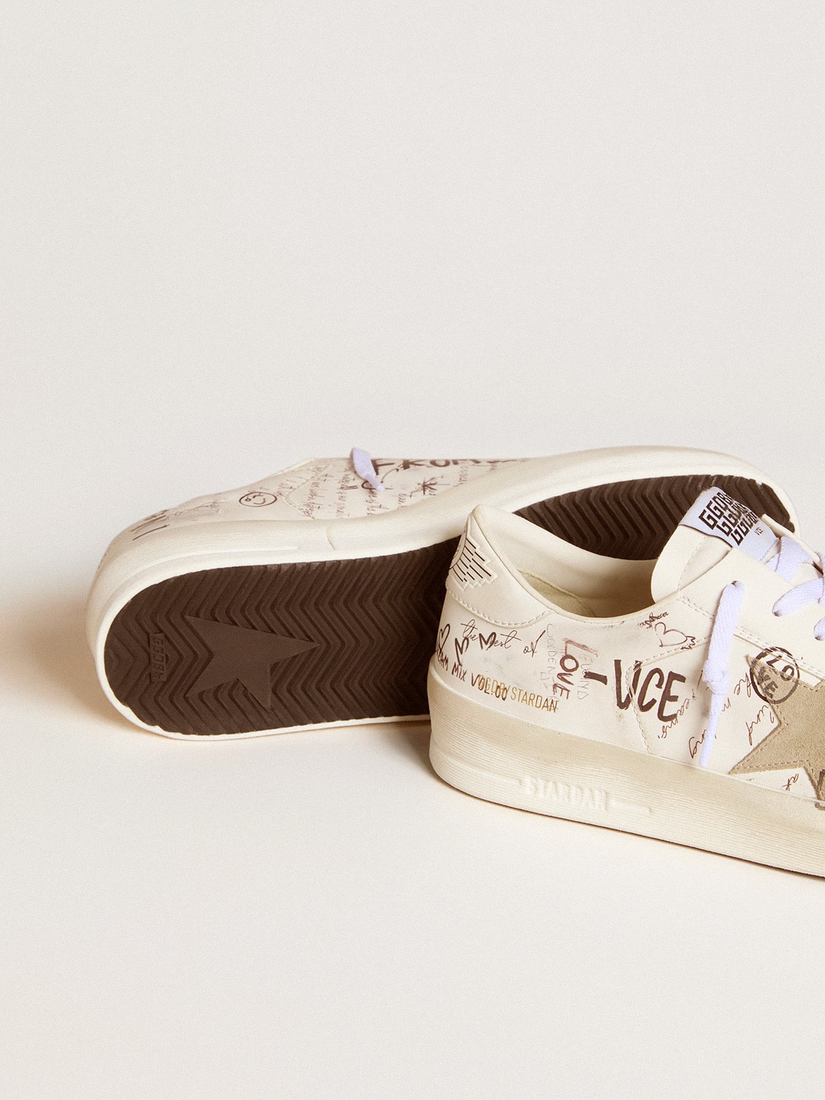 Golden Goose - Stardan in leather with all-over lettering and ice-gray suede star  in 