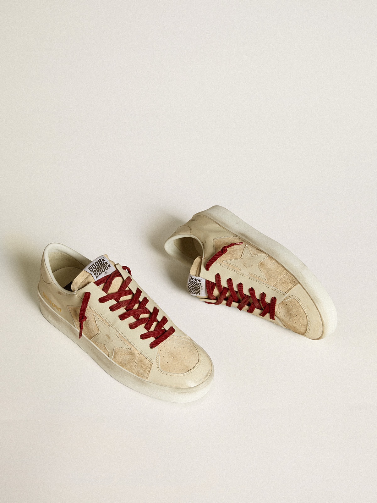 Golden Goose - 페이턴트 화이트 레더 스타 & 힐탭 스웨이드 스타단 LTD in 