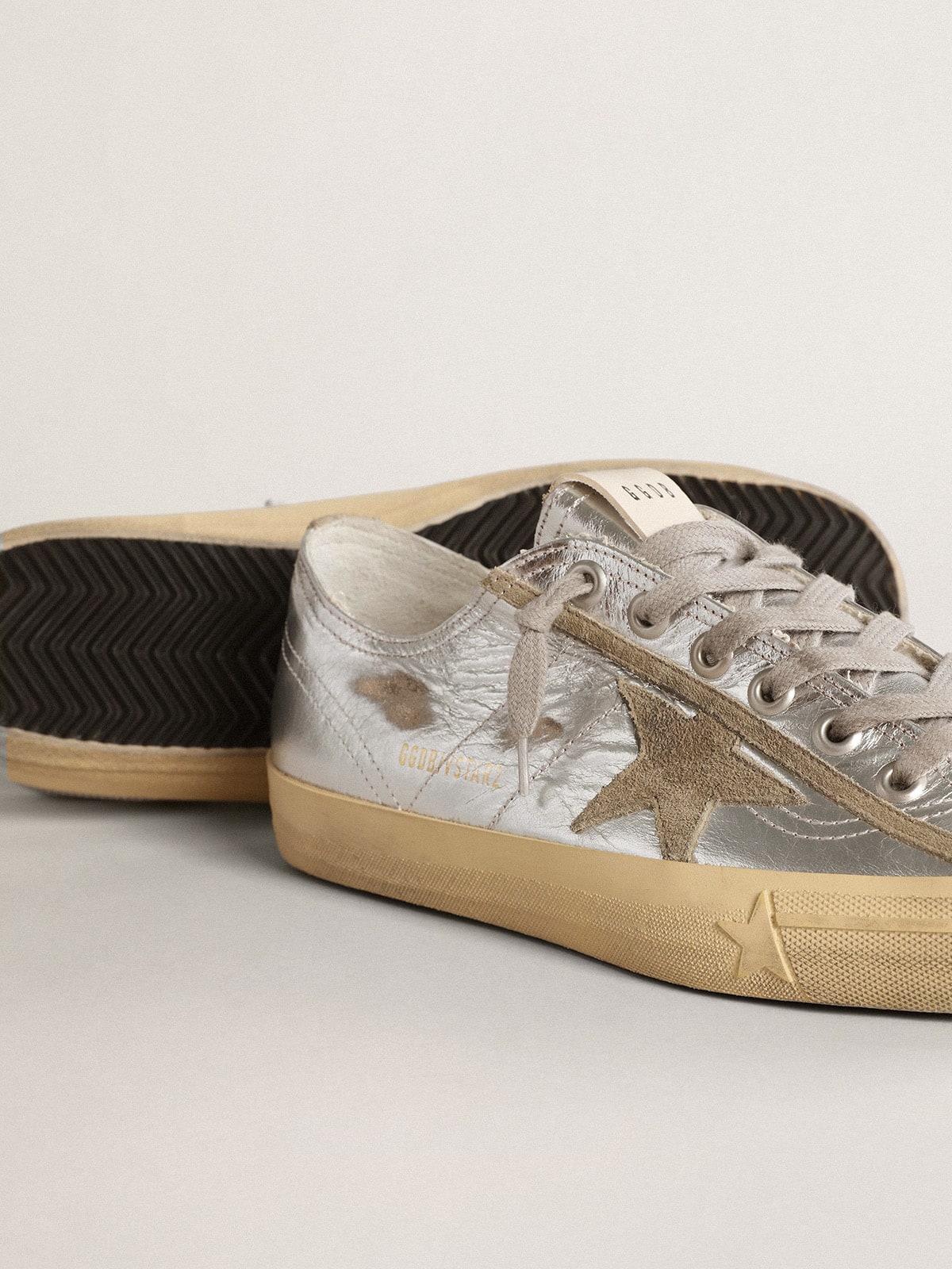 Golden Goose - Men’s V-Star LTD sneakers in silver metallic leather with star in ice-gray suede in 