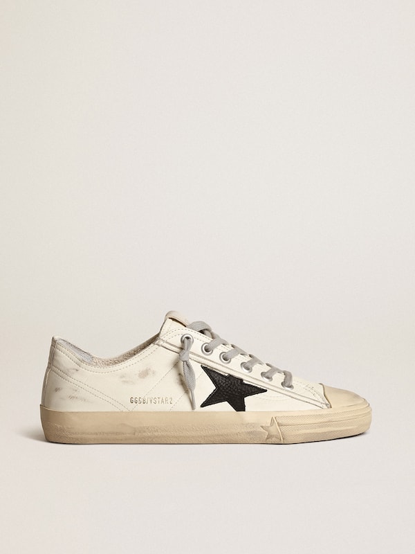 Golden Goose - Sneakers V-Star en nappa blanc cassé avec étoile en nubuck noir in 
