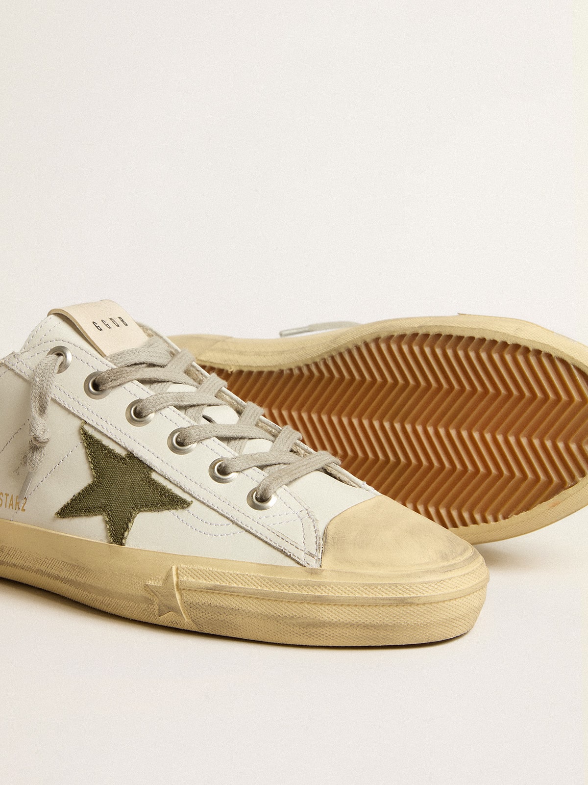 Golden Goose - Men's V-Star in white leather with green canvas star in 