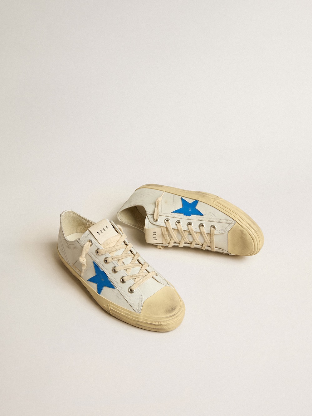 Golden Goose - V-Star in white leather with light blue leather star in 