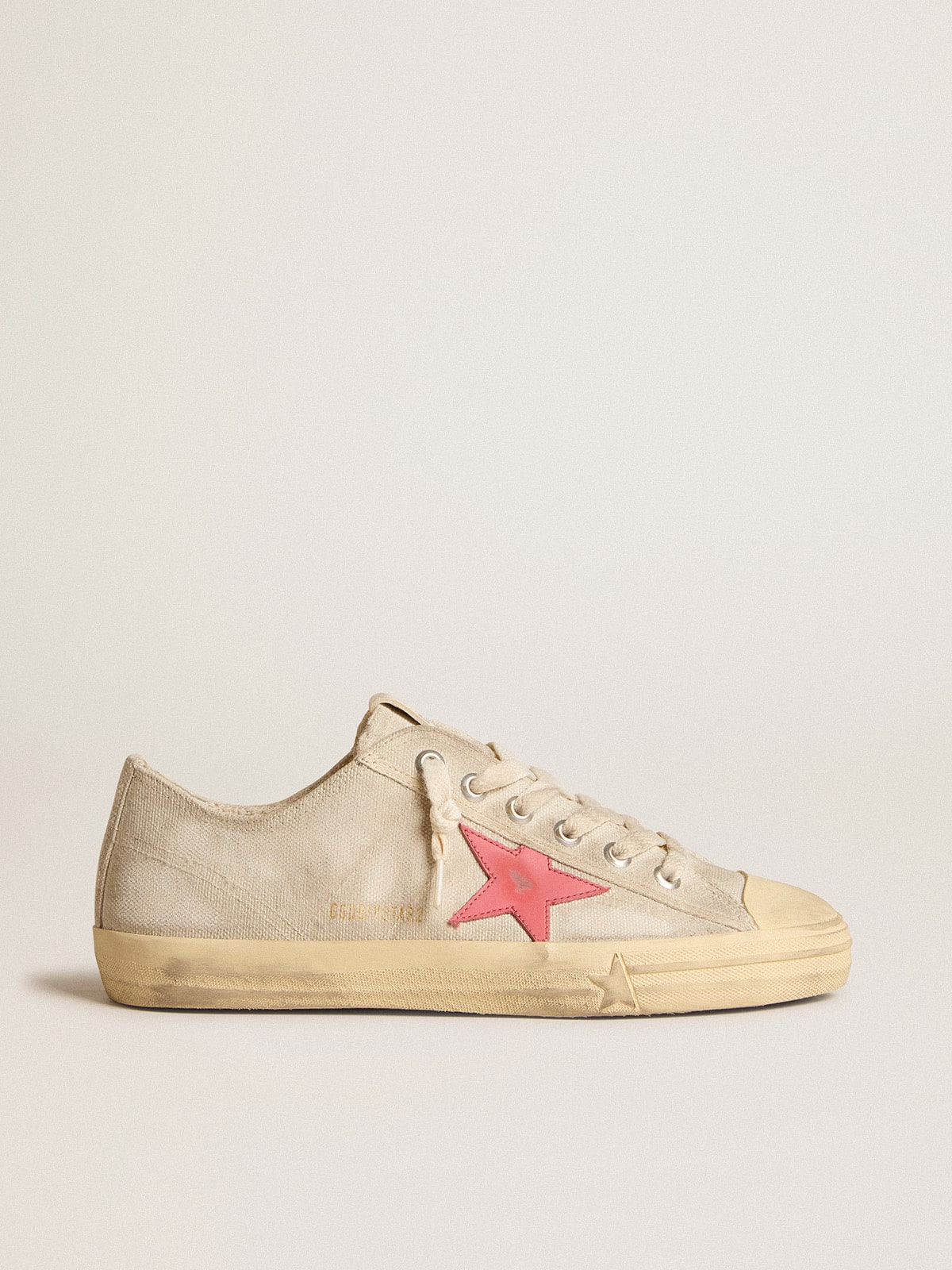 Golden Goose - V-Star de hombre de lona gris claro con estrella de piel roja in 