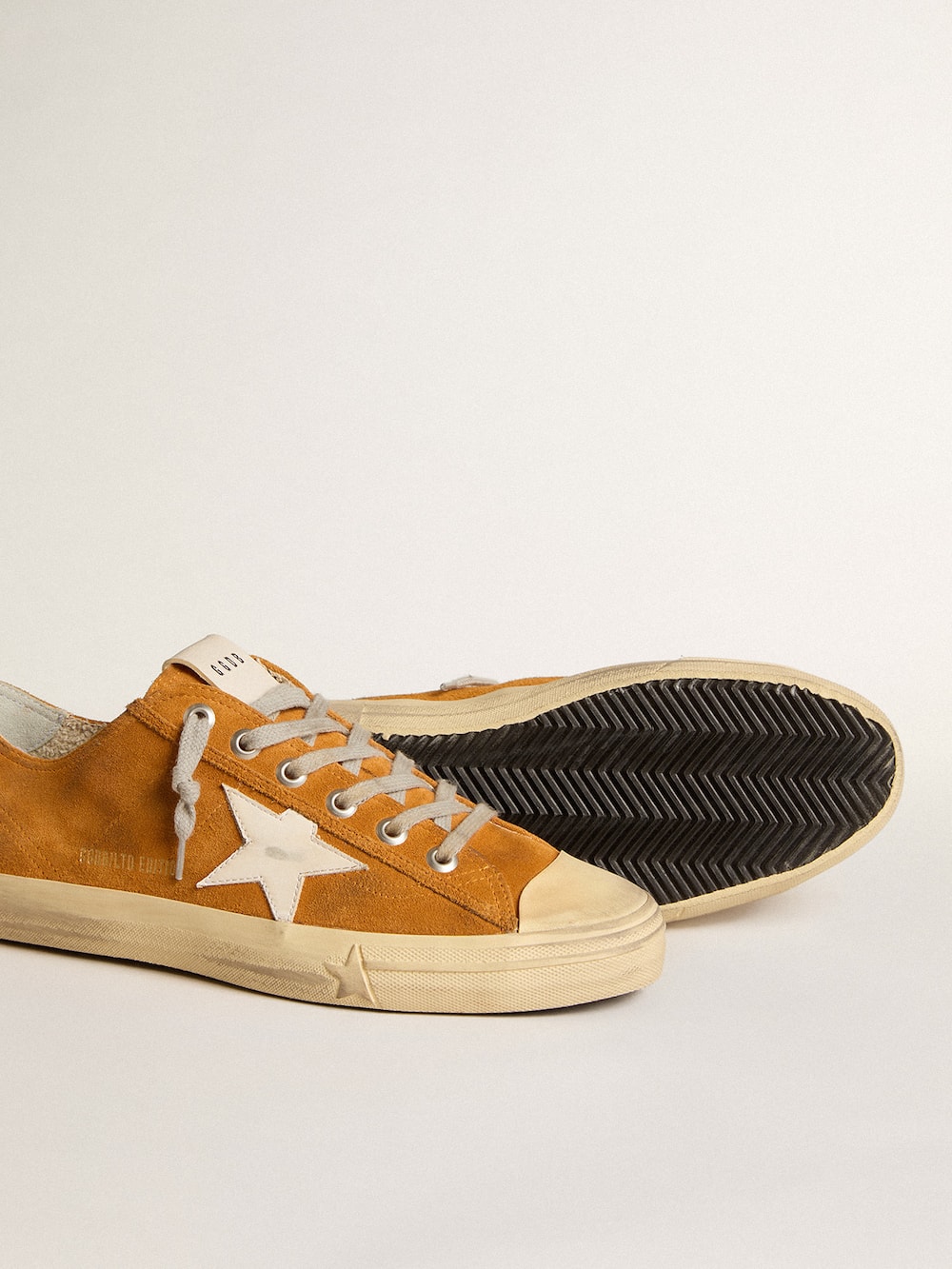 Golden Goose - Men's V-Star LTD in camel suede with a milk-white leather star in 