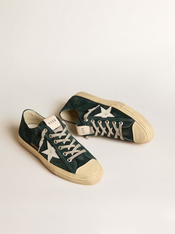 Golden Goose - Men's V-Star in forest-green suede with white leather star in 