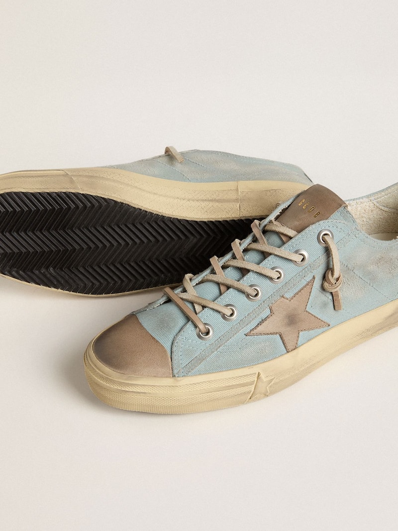 Golden Goose - V-Star de hombre de lona celeste con estrella de piel color gris paloma in 