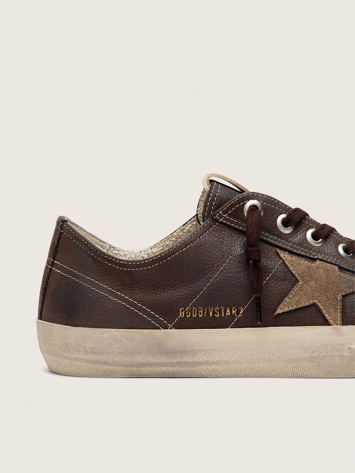Golden Goose - Men's V-Star in brown nubuck with tobacco-colored suede star in 