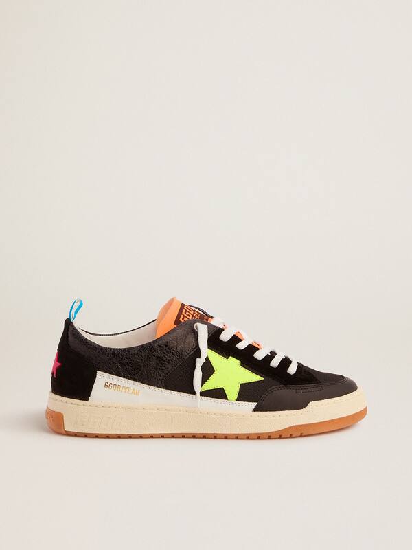 Men&rsquo;s black Yeah sneakers with fluorescent yellow star    